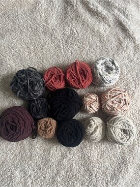 Super Bulky Yarn Bundle Lion Brand & Bernat